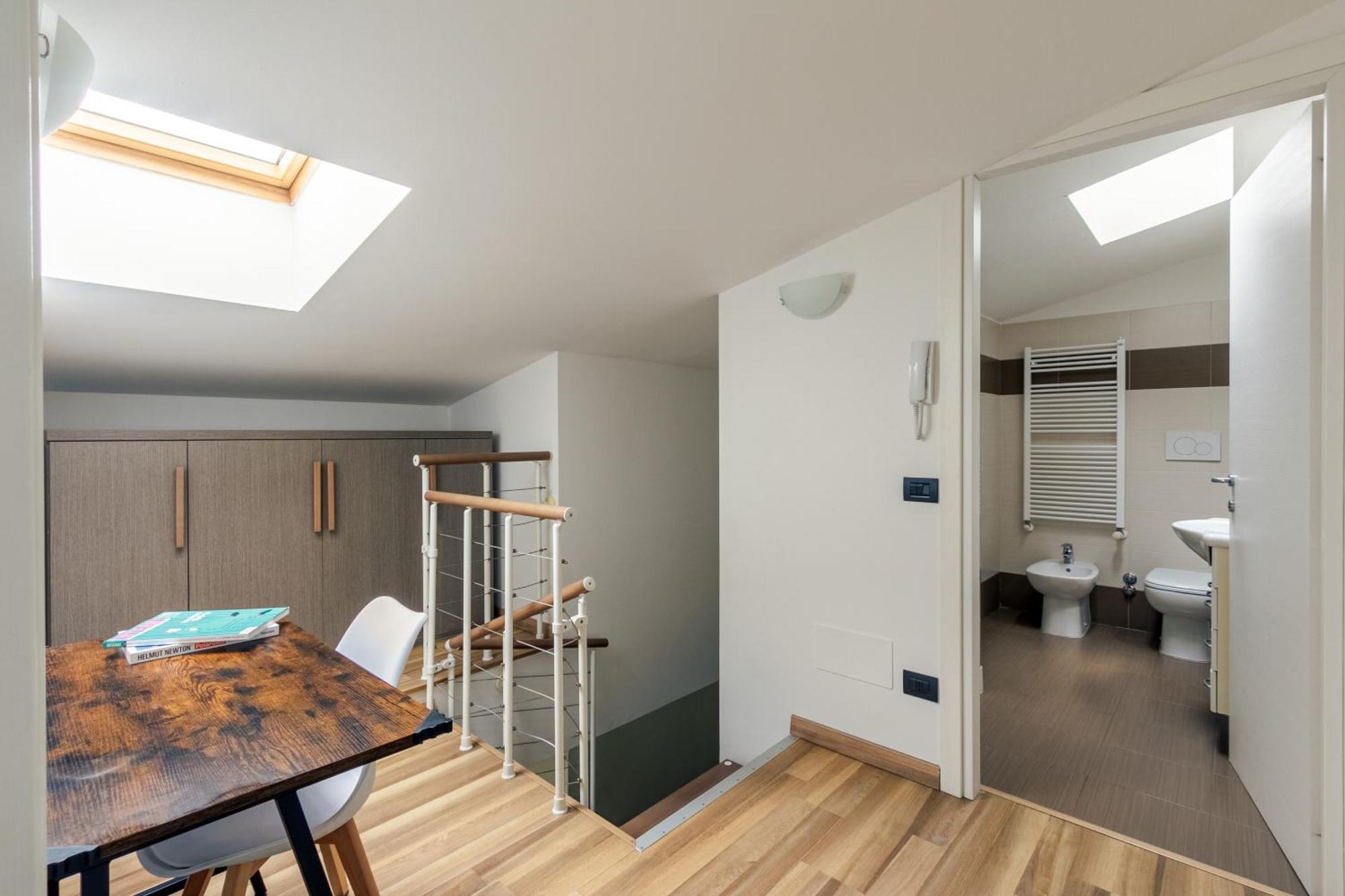 Rentopolis Apartments - Palazzo Candiani Милано Екстериор снимка