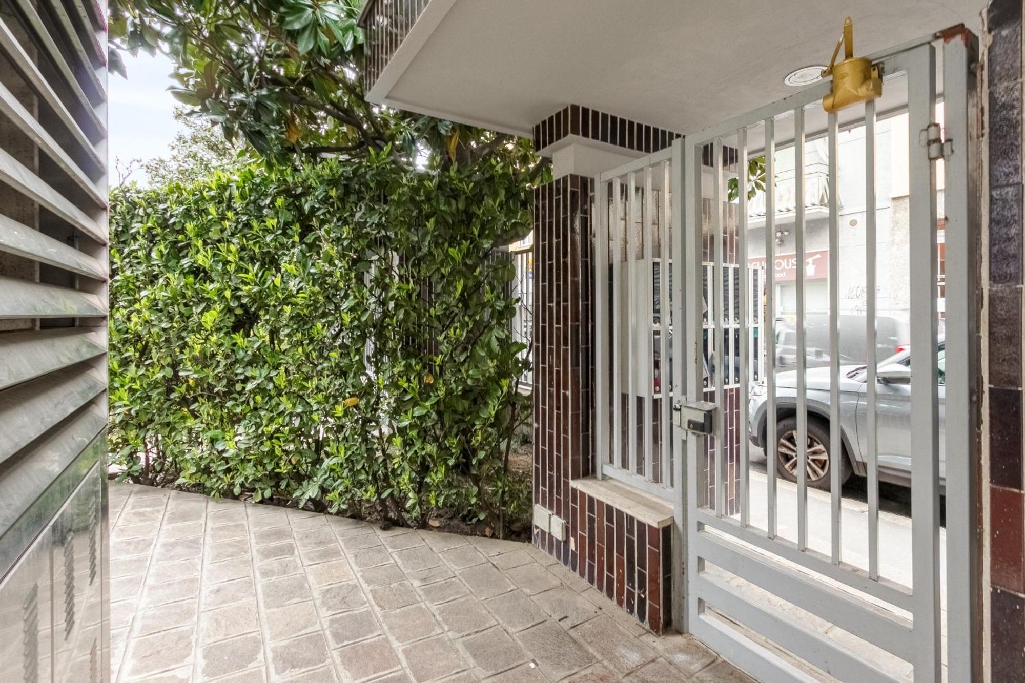 Rentopolis Apartments - Palazzo Candiani Милано Екстериор снимка